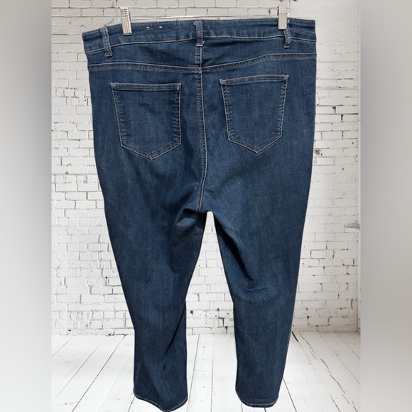 Westport Women's Blue Jeans Signature Fit SZ 14W Boyfriend - Picture 2 of 7